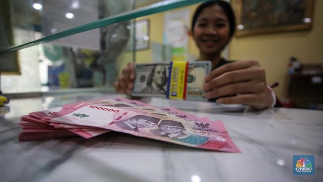 Tak Banyak Sentimen, Dolar AS Ditutup Stagnan Rp16.820